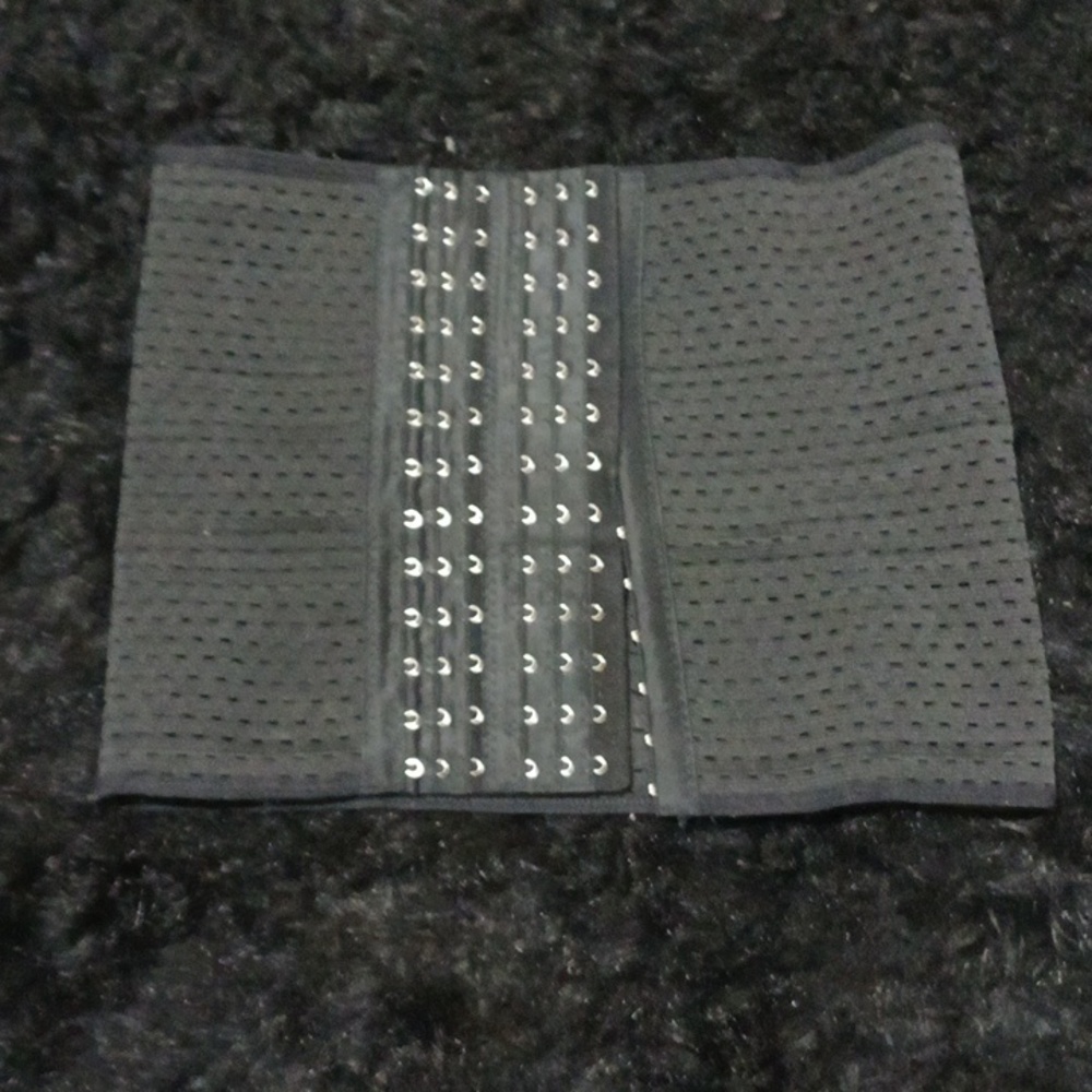Black waist trainer small